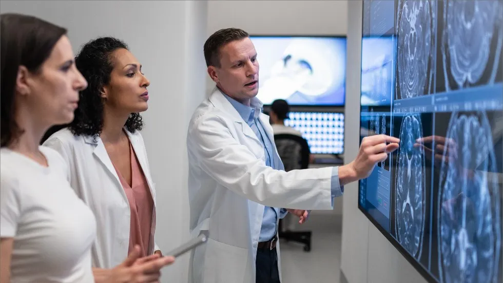 الخدمات التي تقدمها عيادات المخ والأعصاب