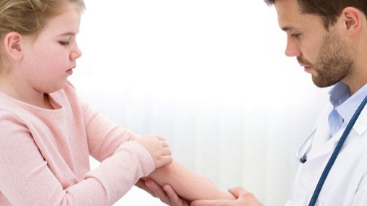 أمراض الحساسية: الأسباب، الأعراض، والعلاج 5 تشخيص أمراض الحساسية